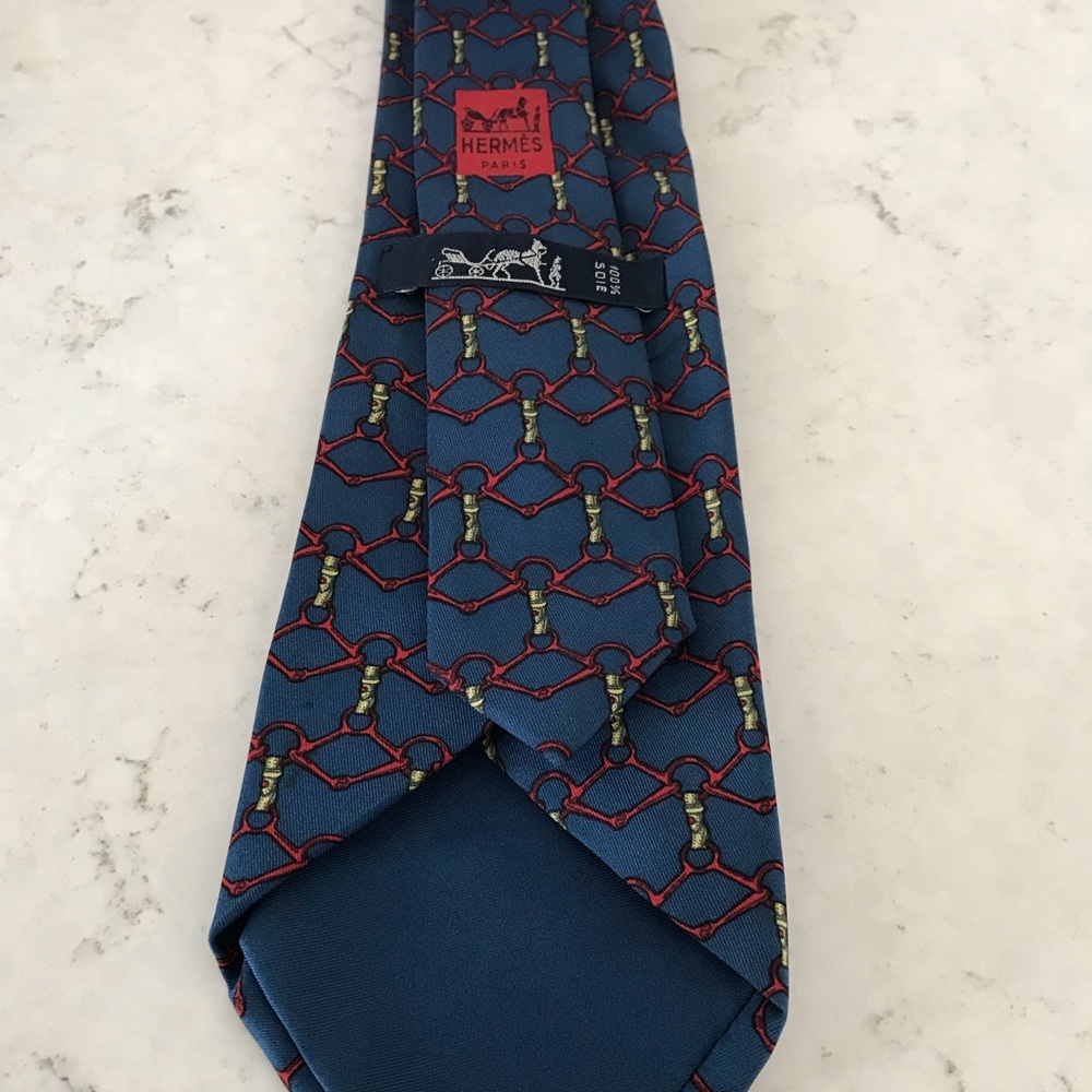 Hermès tie excellent condition